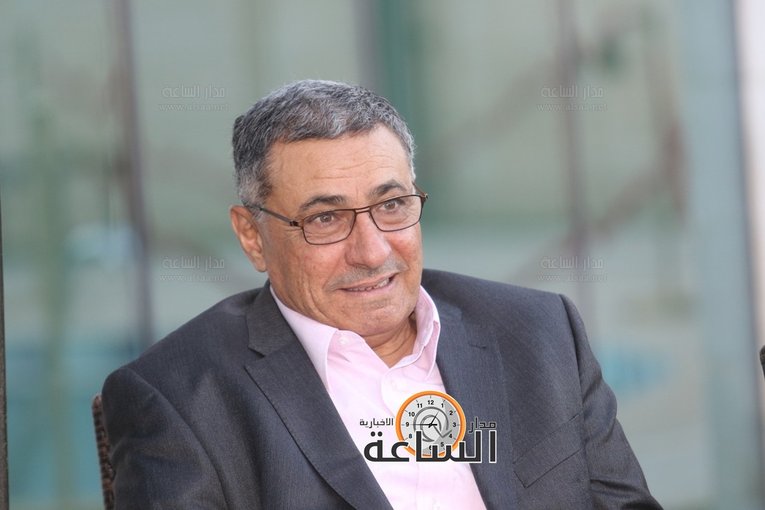 Madar Al-Saa Images 0.9938692260954448