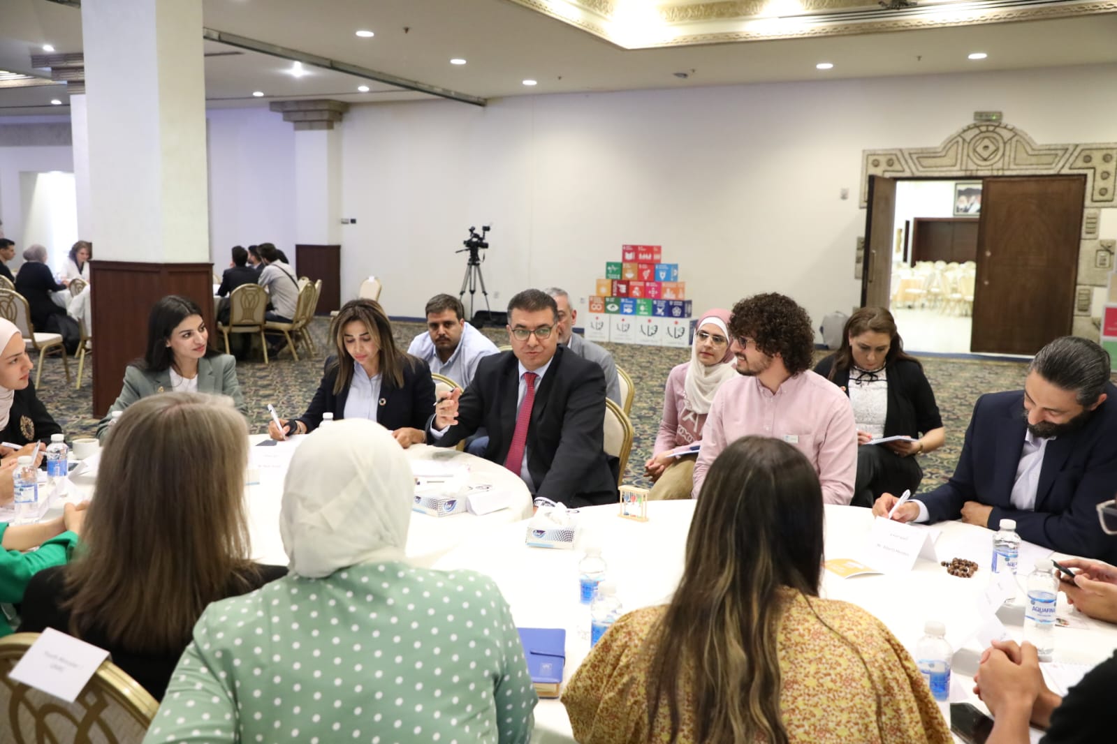 Madar Al-Saa Images 0.6181932557825985