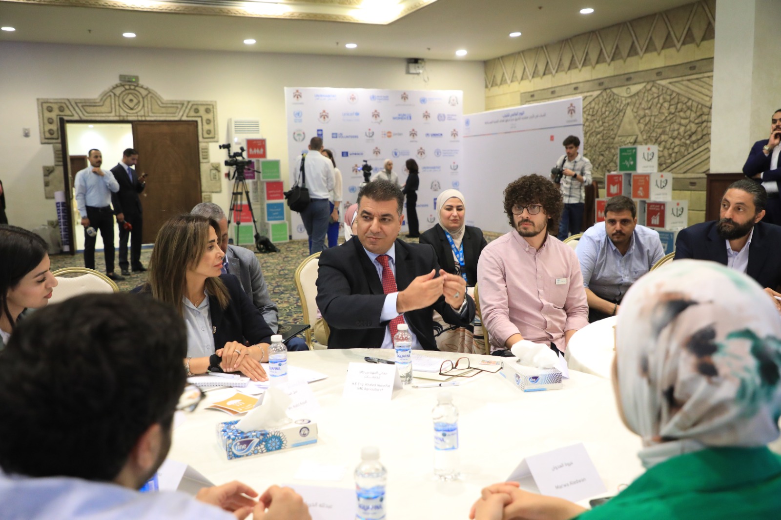 Madar Al-Saa Images 0.053593565494505224