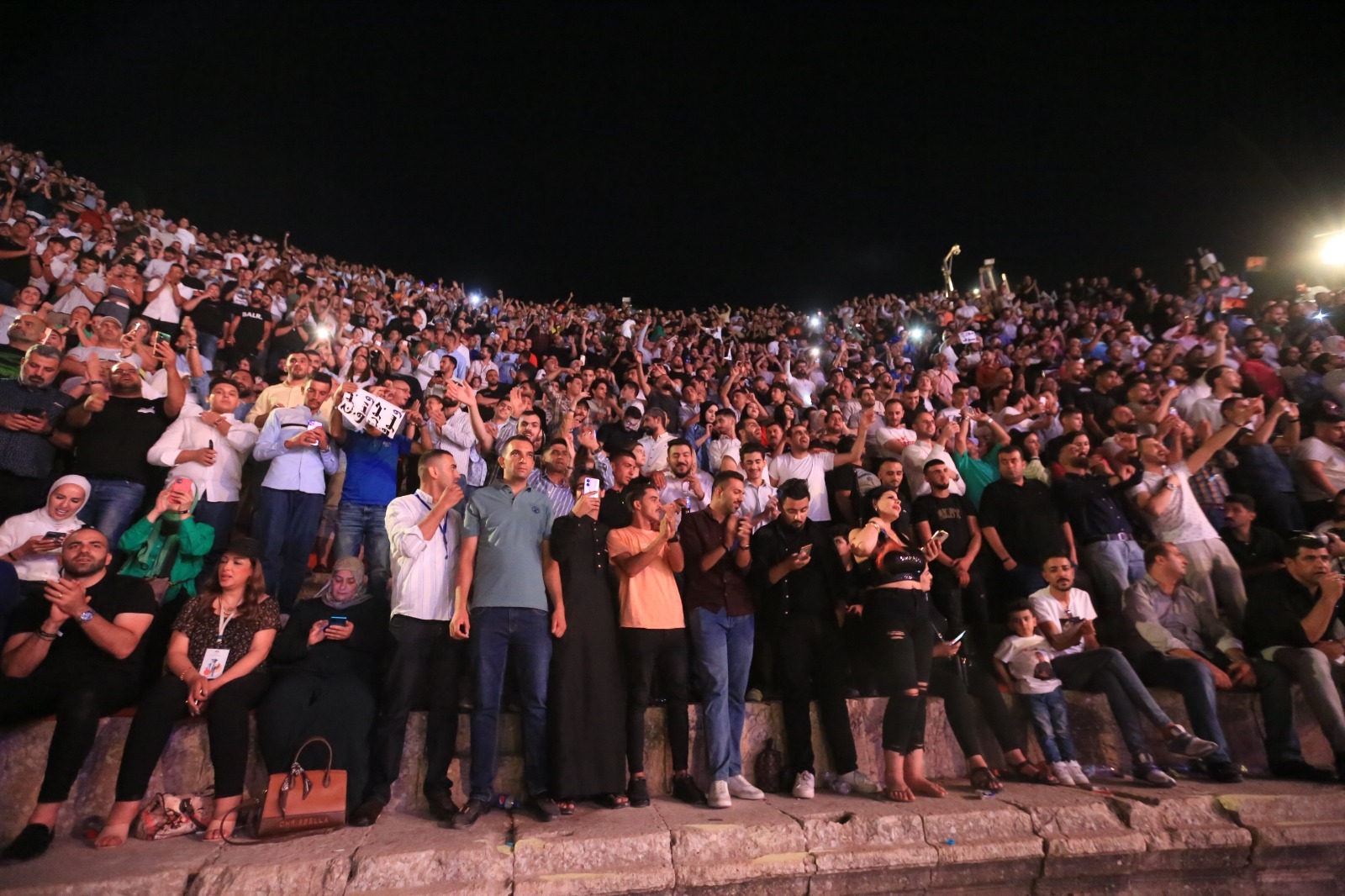 Madar Al-Saa Images 0.536288453543226