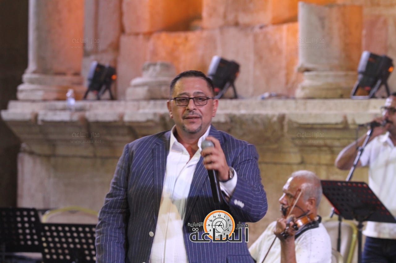 Madar Al-Saa Images 0.2560855469809259