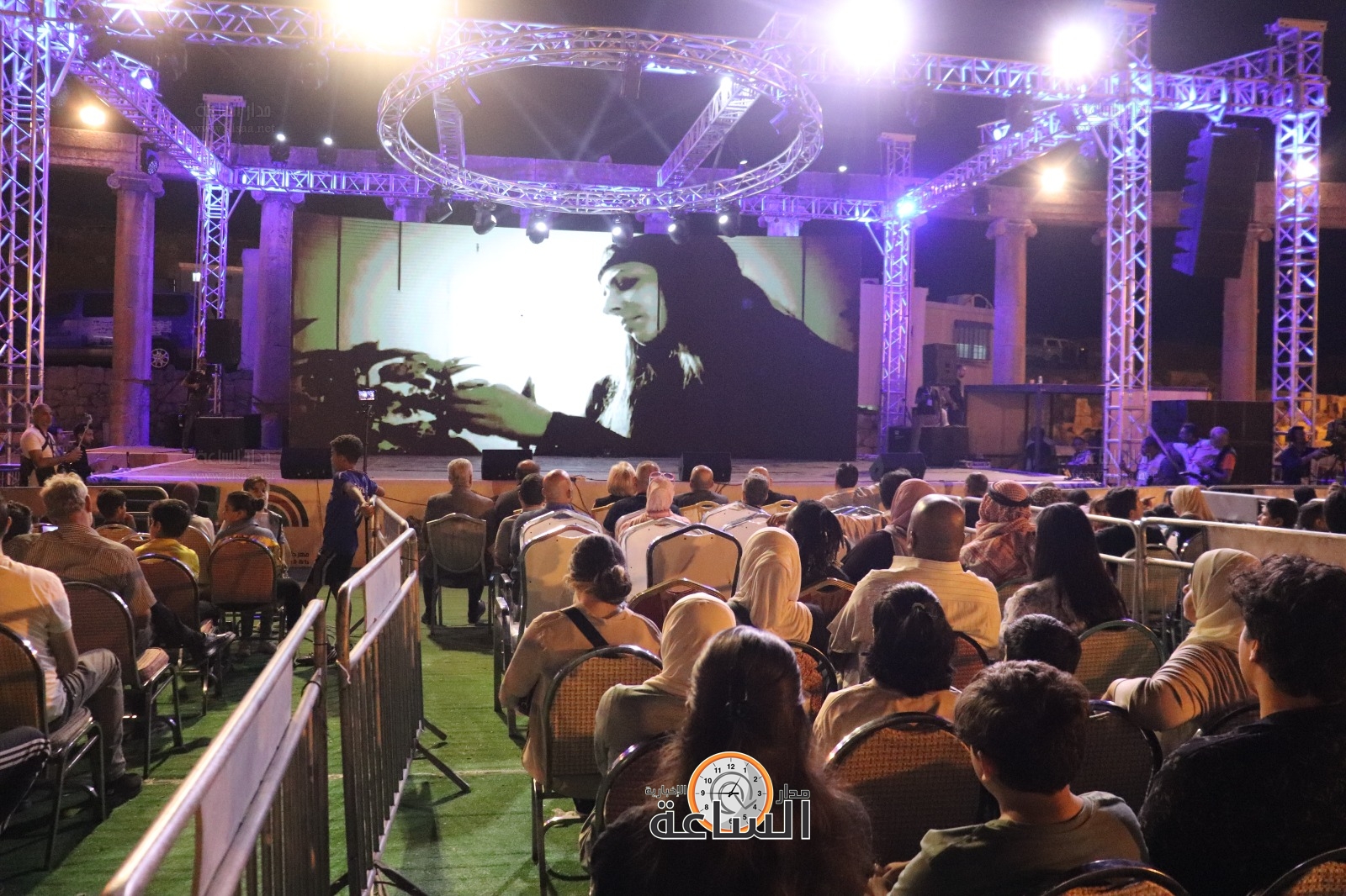 Madar Al-Saa Images 0.06871168380417592