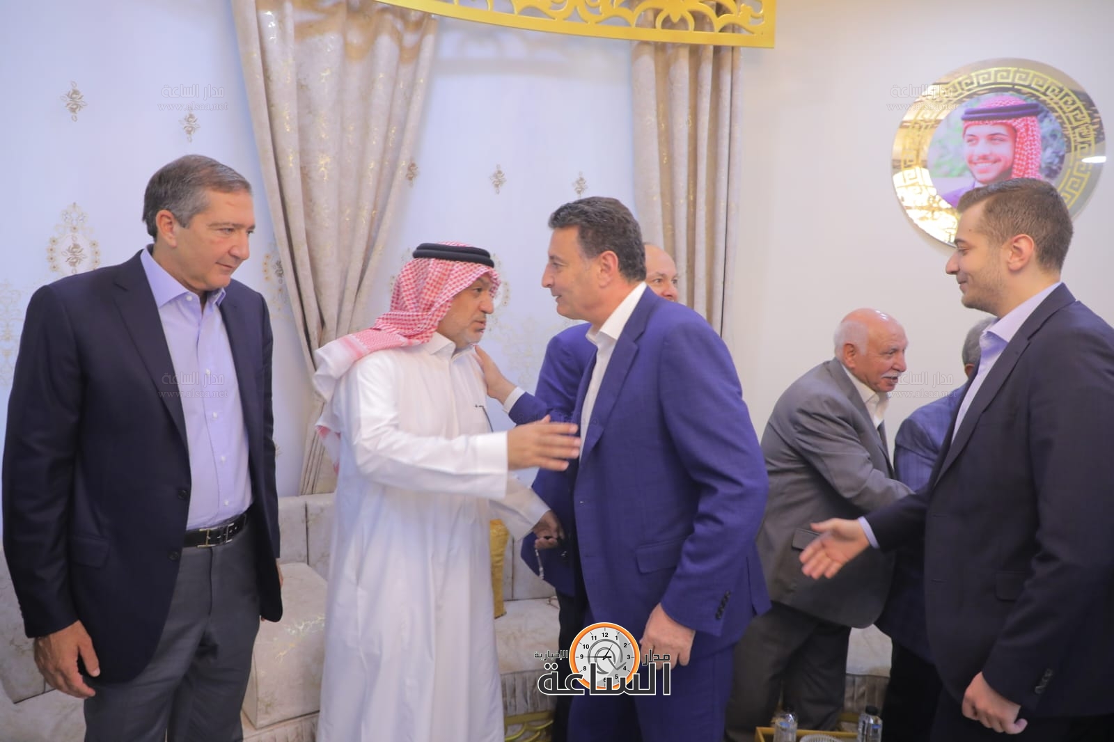 Madar Al-Saa Images 0.18710079885088726