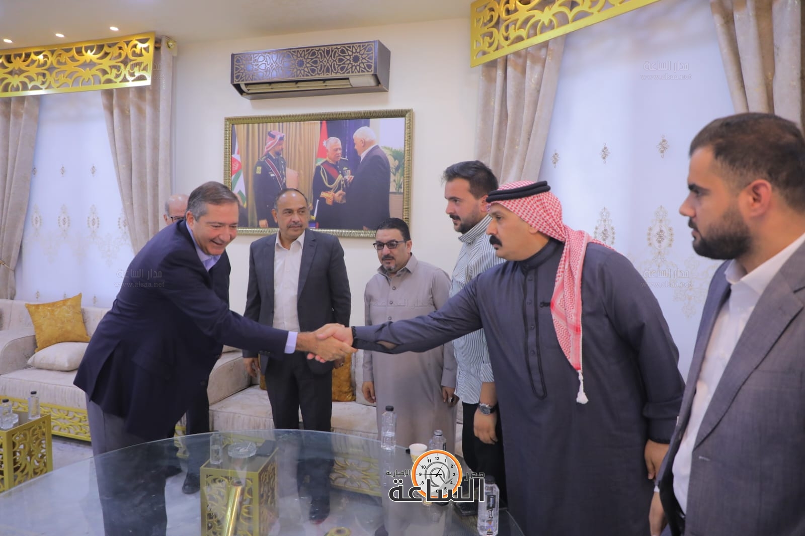 Madar Al-Saa Images 0.016472827026997594