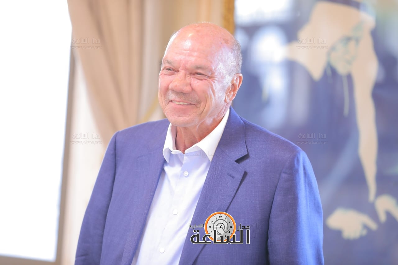 Madar Al-Saa Images 0.3185837468669994