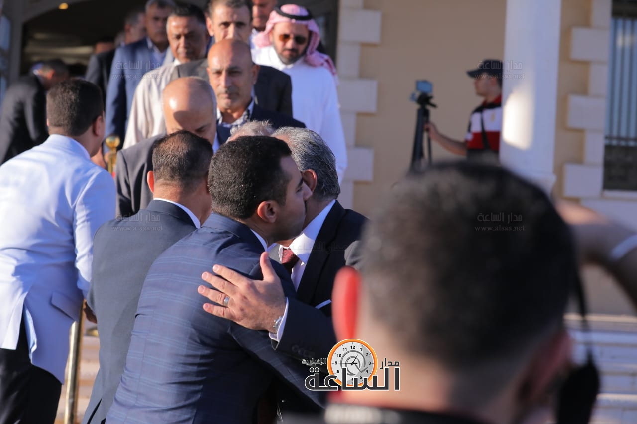 Madar Al-Saa Images 0.7850701636367861