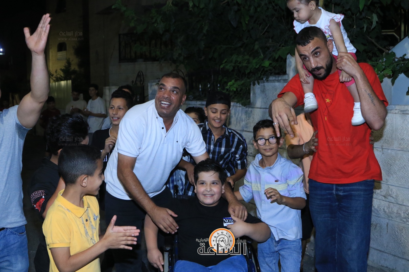 Madar Al-Saa Images 0.358684817515884