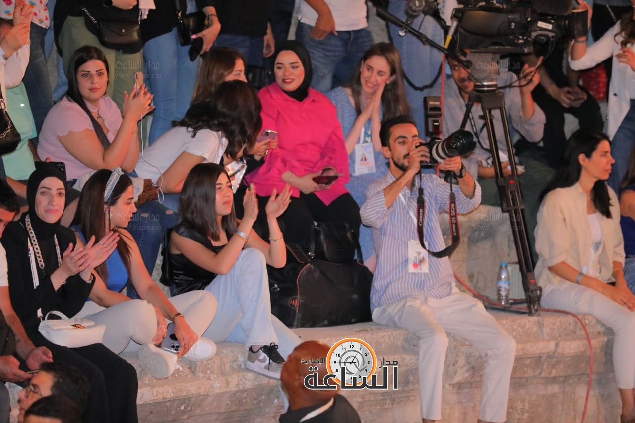 Madar Al-Saa Images 0.18376061662703325