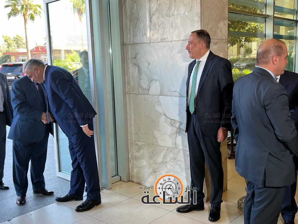 Madar Al-Saa Images 0.4341190138189951