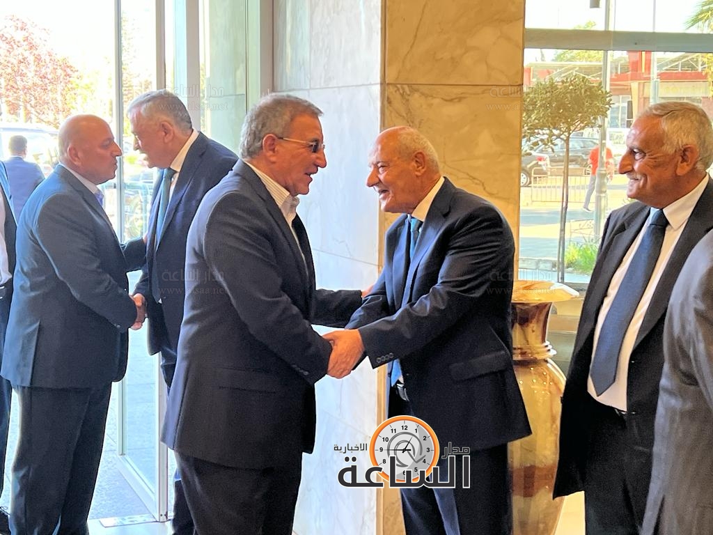 Madar Al-Saa Images 0.783609793765997