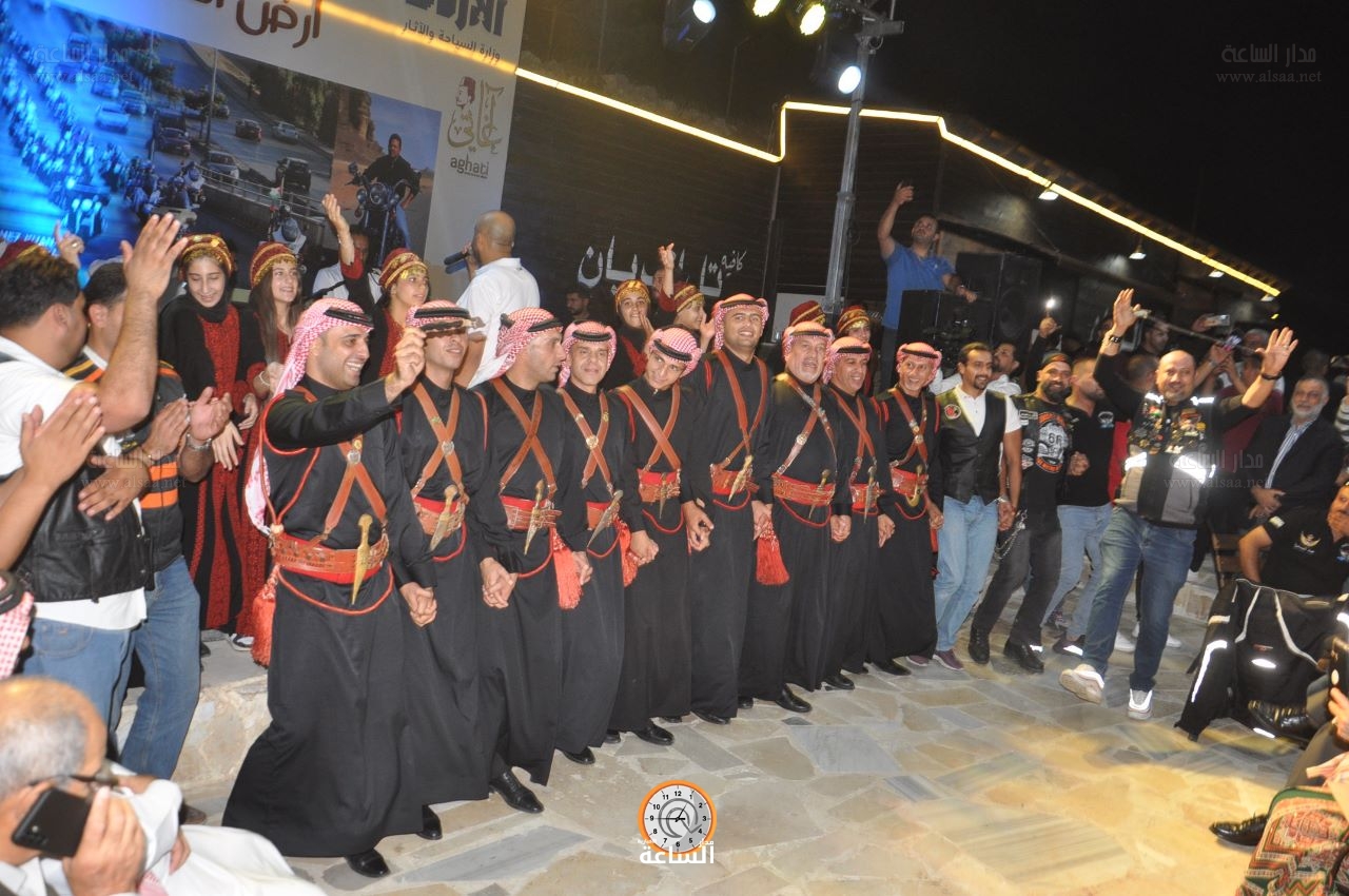 Madar Al-Saa Images 0.6287522885355558