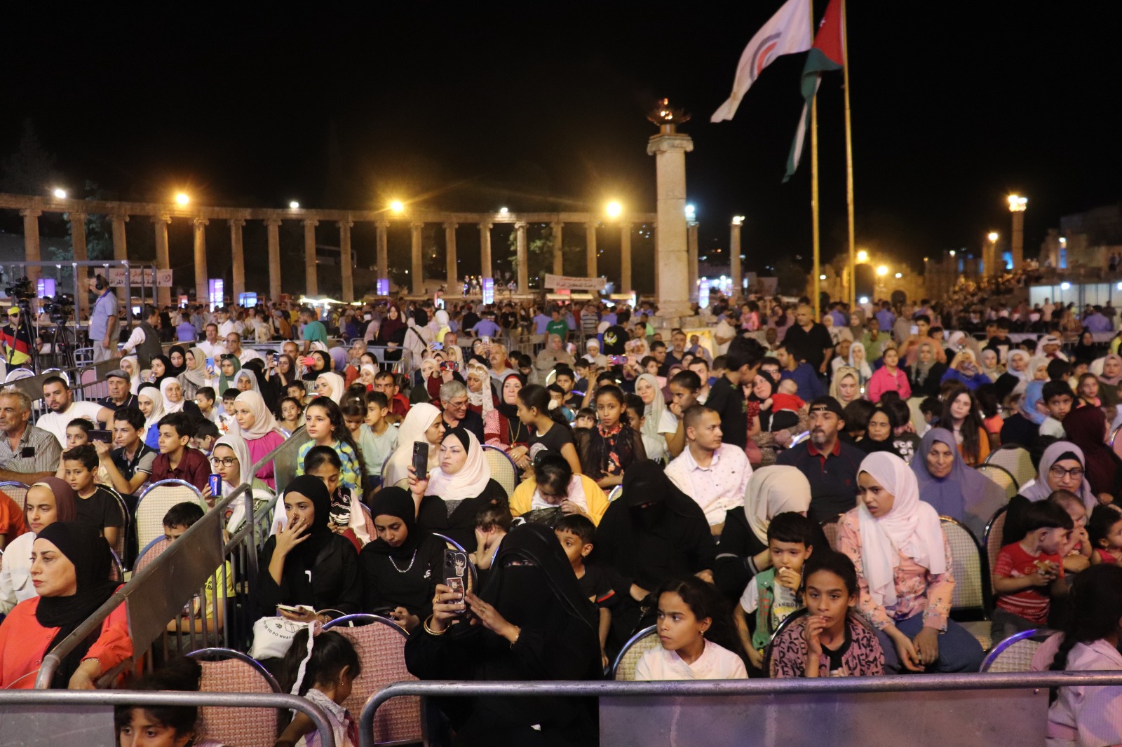 Madar Al-Saa Images 0.4778776382389591