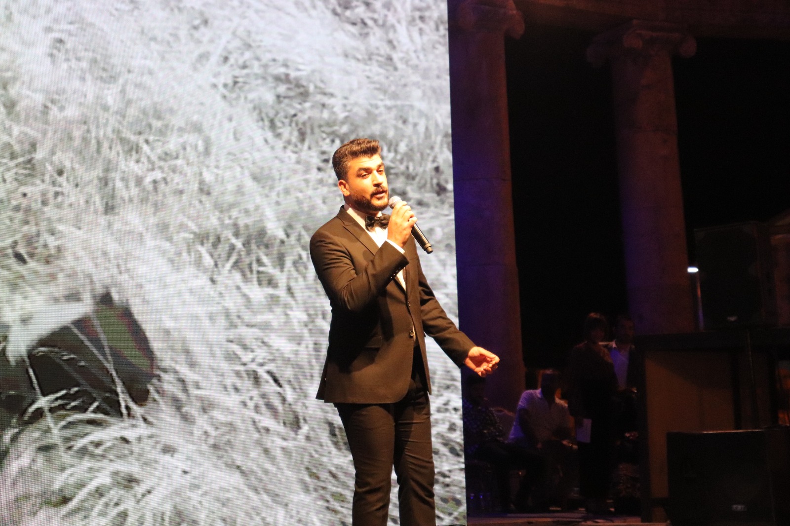 Madar Al-Saa Images 0.101142933522263