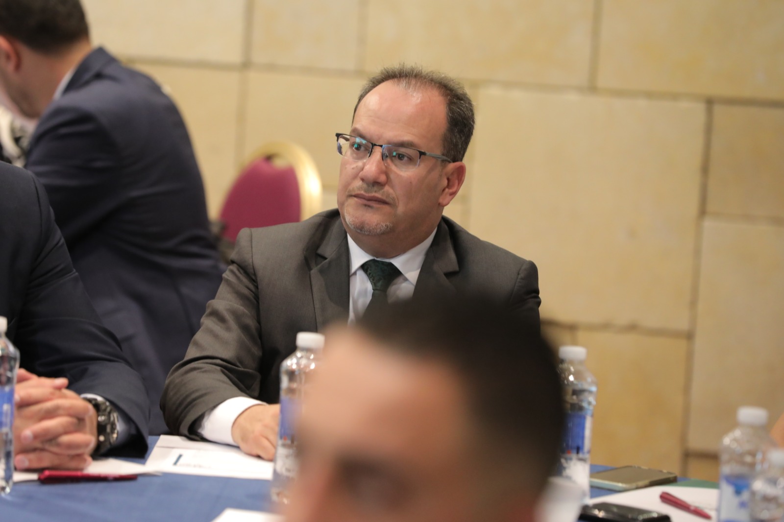 Madar Al-Saa Images 0.6562883938615016