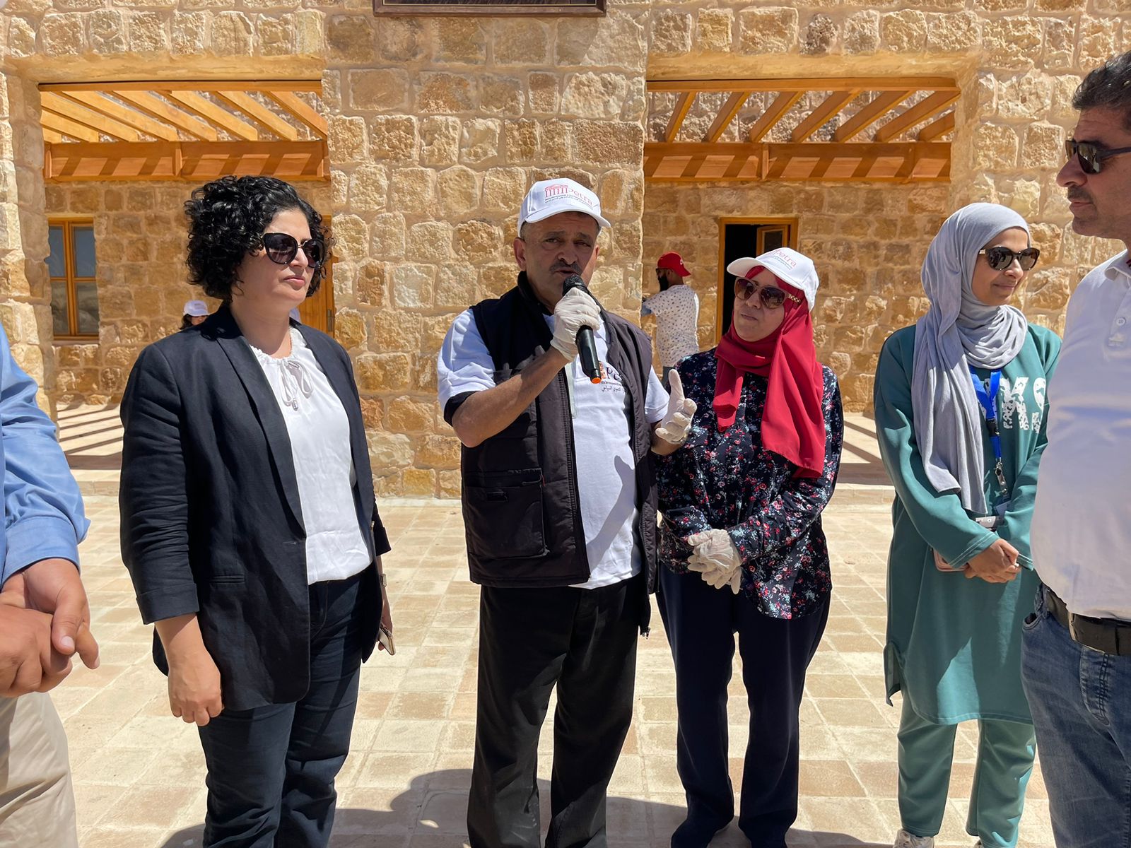 Madar Al-Saa Images 0.8169342603949168