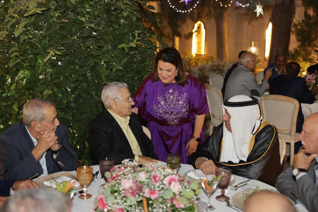 Madar Al-Saa Images 0.9690291857474982