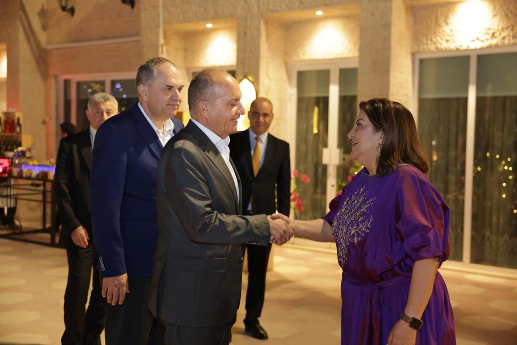 Madar Al-Saa Images 0.3779703715267596