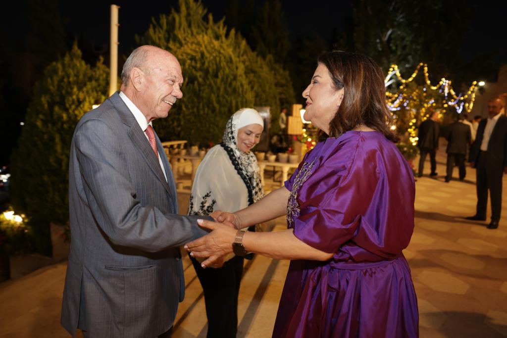 Madar Al-Saa Images 0.49326826227763665