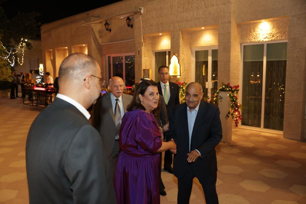 Madar Al-Saa Images 0.7022519529751795