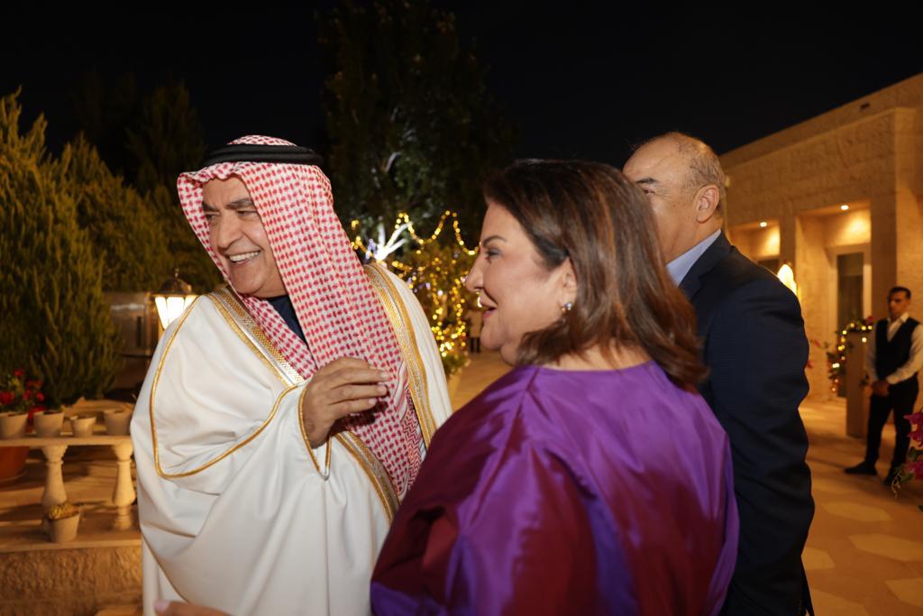 Madar Al-Saa Images 0.09862437521836442