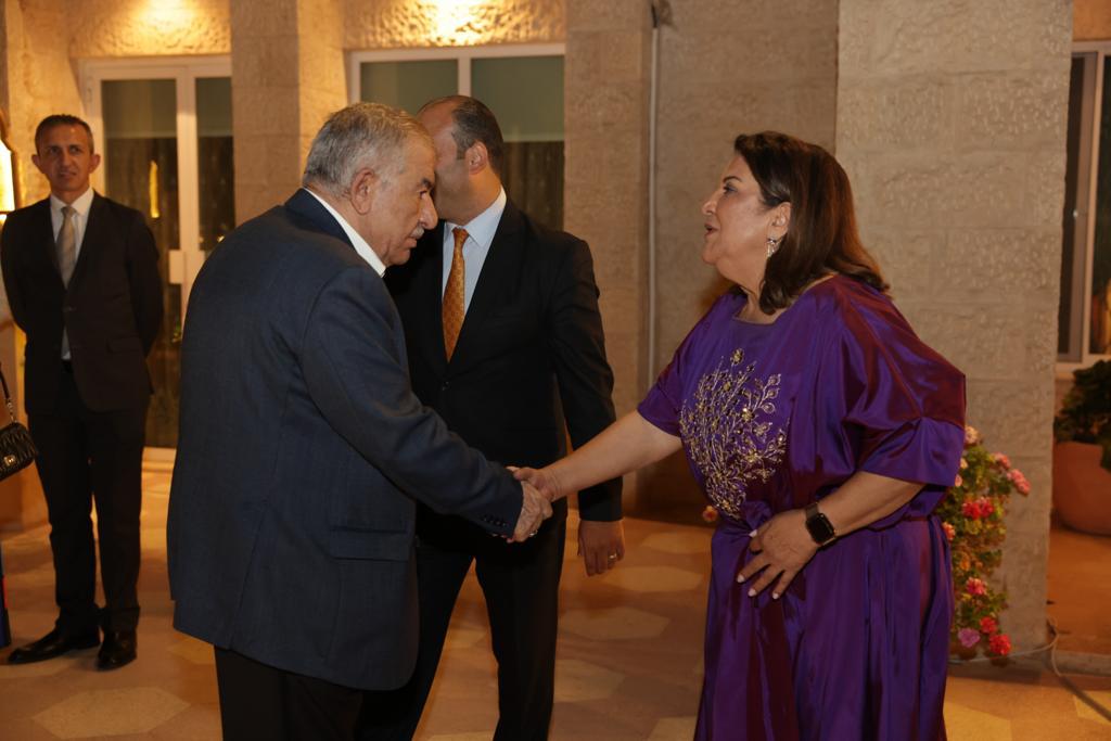 Madar Al-Saa Images 0.021839483345015953