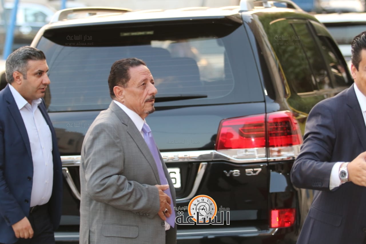 Madar Al-Saa Images 0.04297138534836775