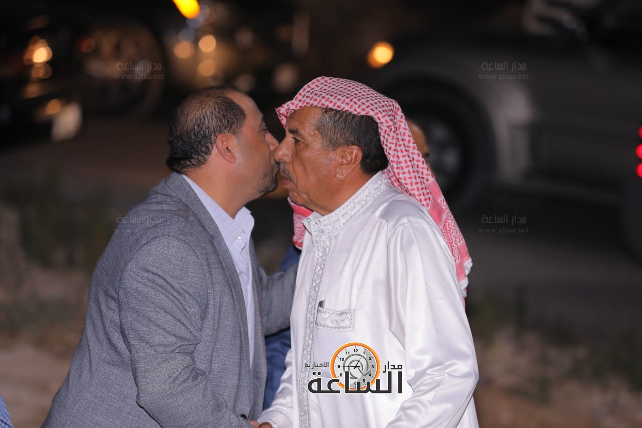 Madar Al-Saa Images 0.9613050600025497