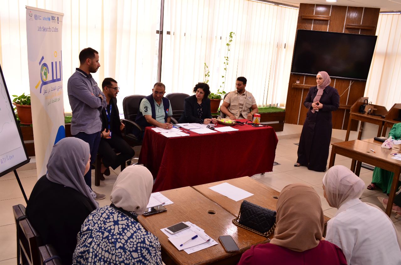 Madar Al-Saa Images 0.5666853911239307