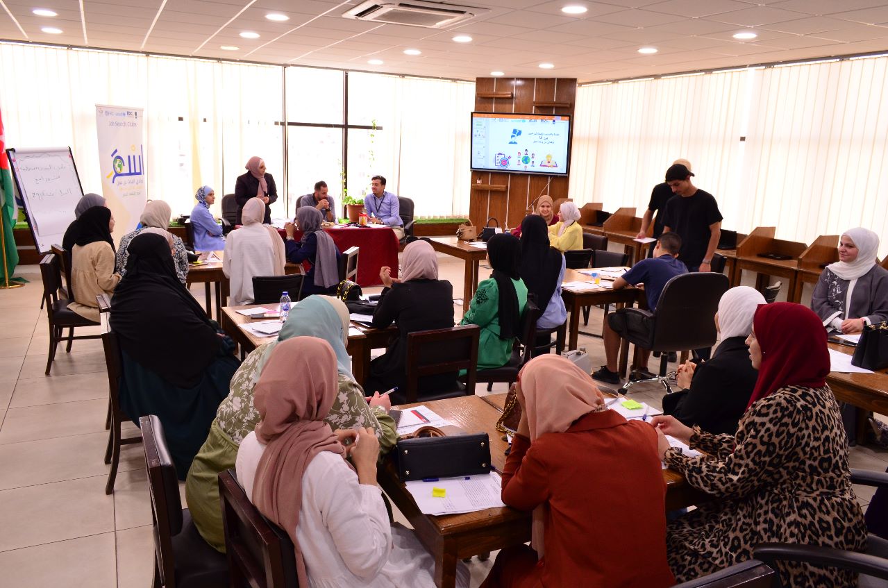 Madar Al-Saa Images 0.6241934005782273