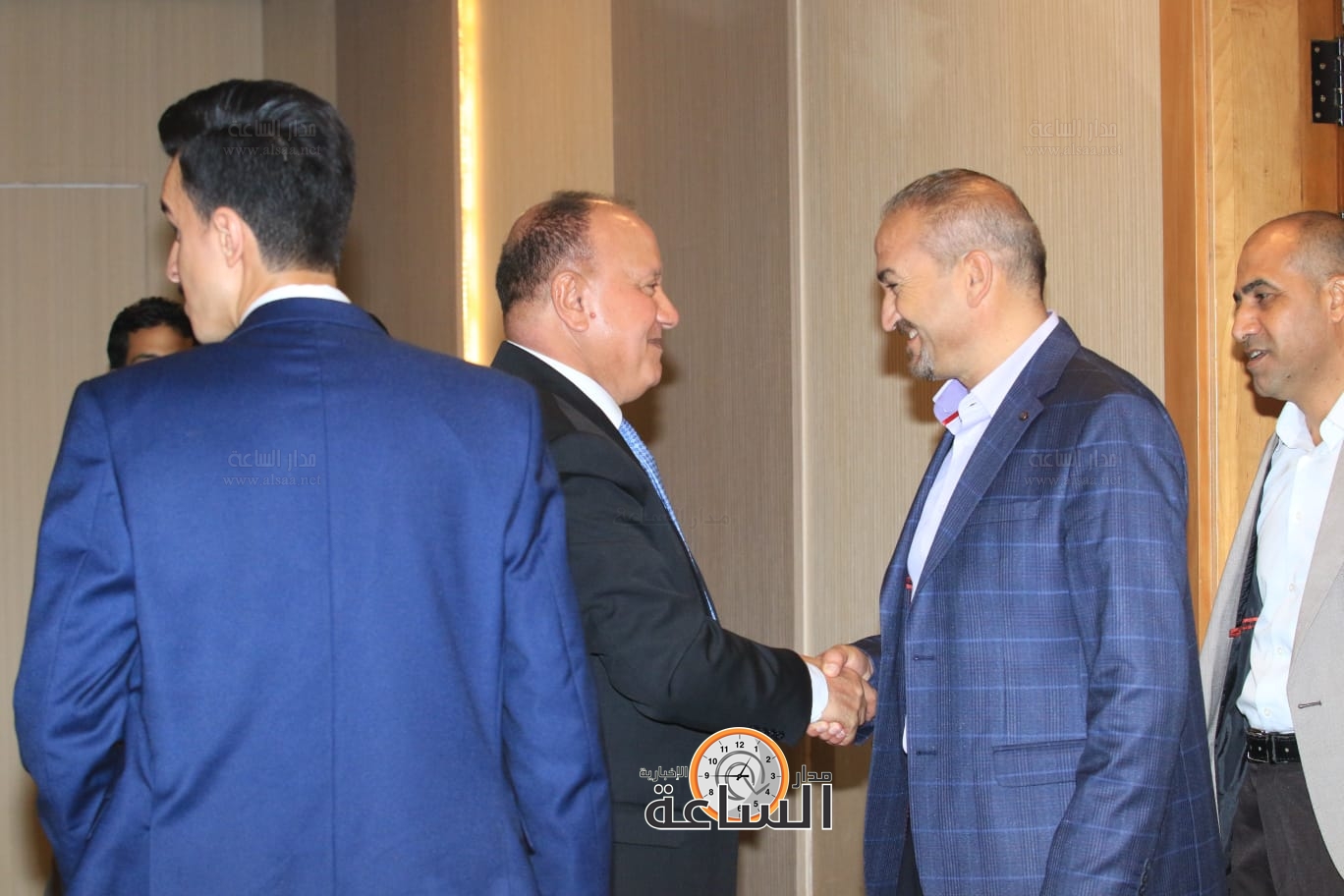 Madar Al-Saa Images 0.37006475604154887