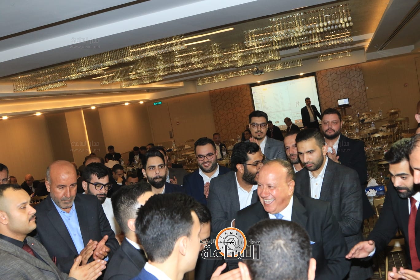 Madar Al-Saa Images 0.4820550936252822