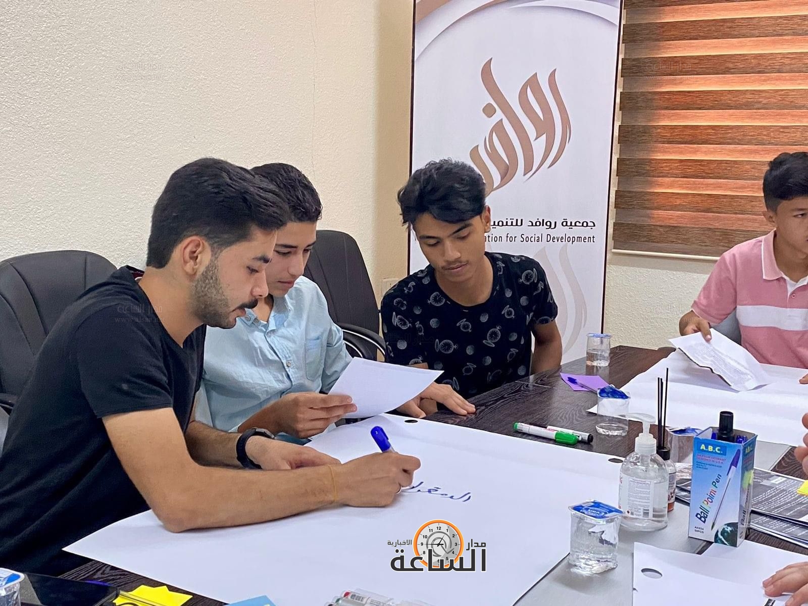 Madar Al-Saa Images 0.6885456631993334