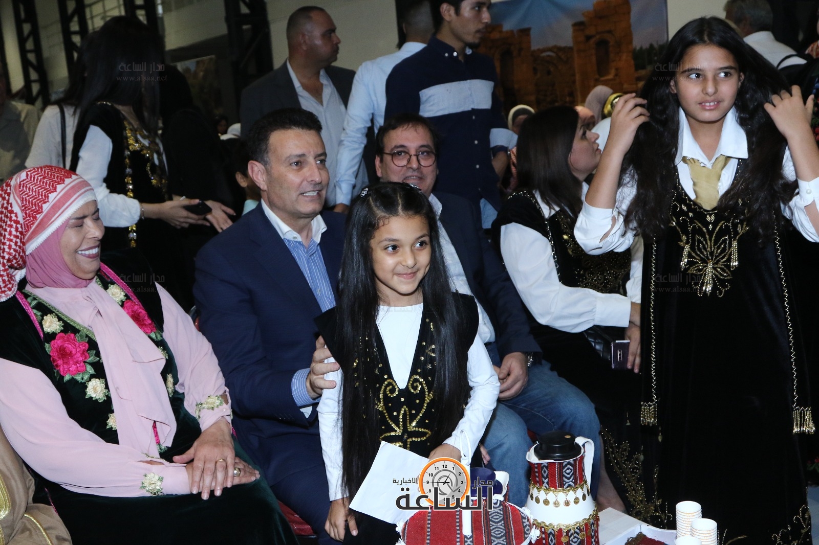 Madar Al-Saa Images 0.48912920704337326