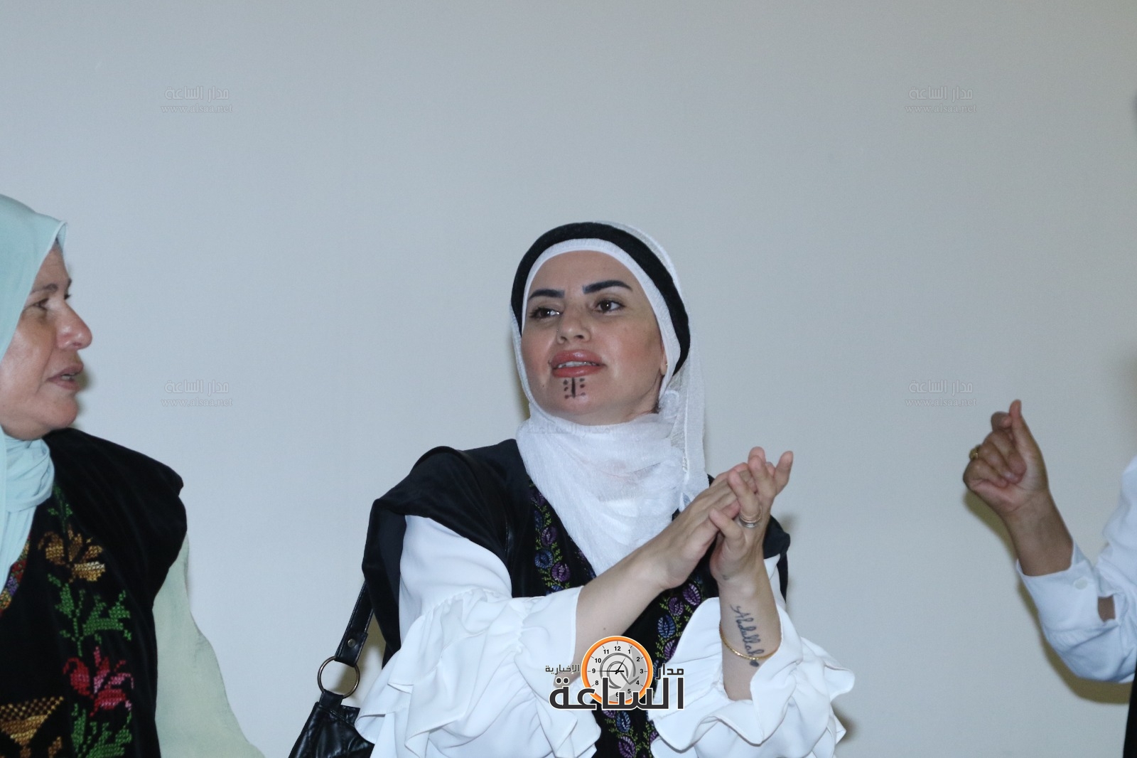 Madar Al-Saa Images 0.4727648691620028