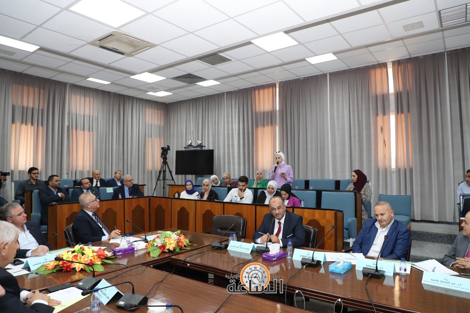 Madar Al-Saa Images 0.576653059616699