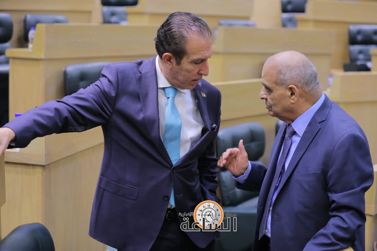 Madar Al-Saa Images 0.7833771378974985