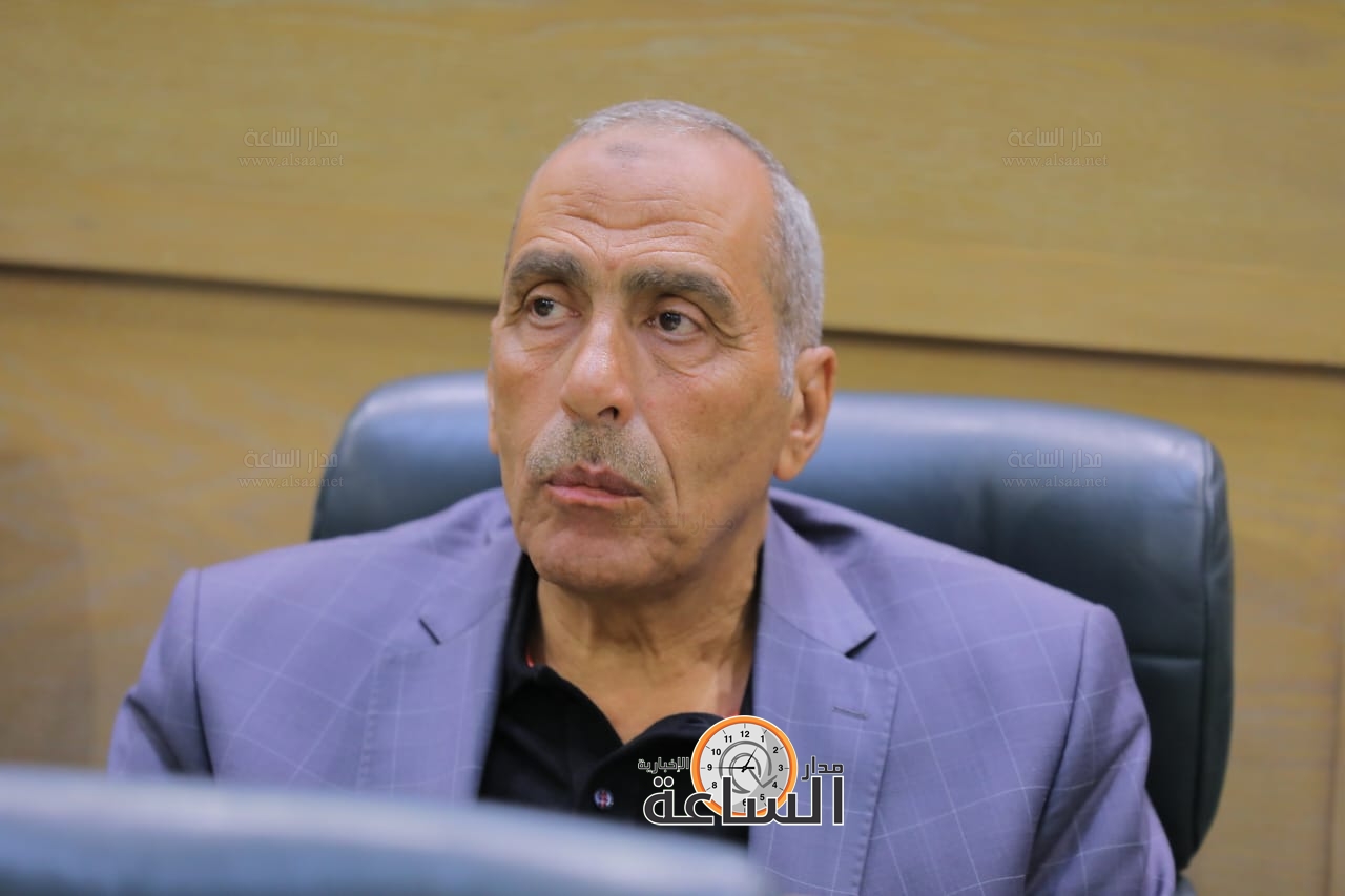 Madar Al-Saa Images 0.38964573910246814