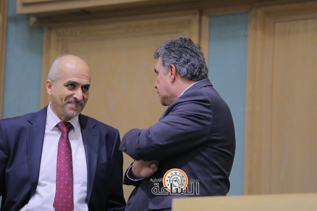 Madar Al-Saa Images 0.444331416142943