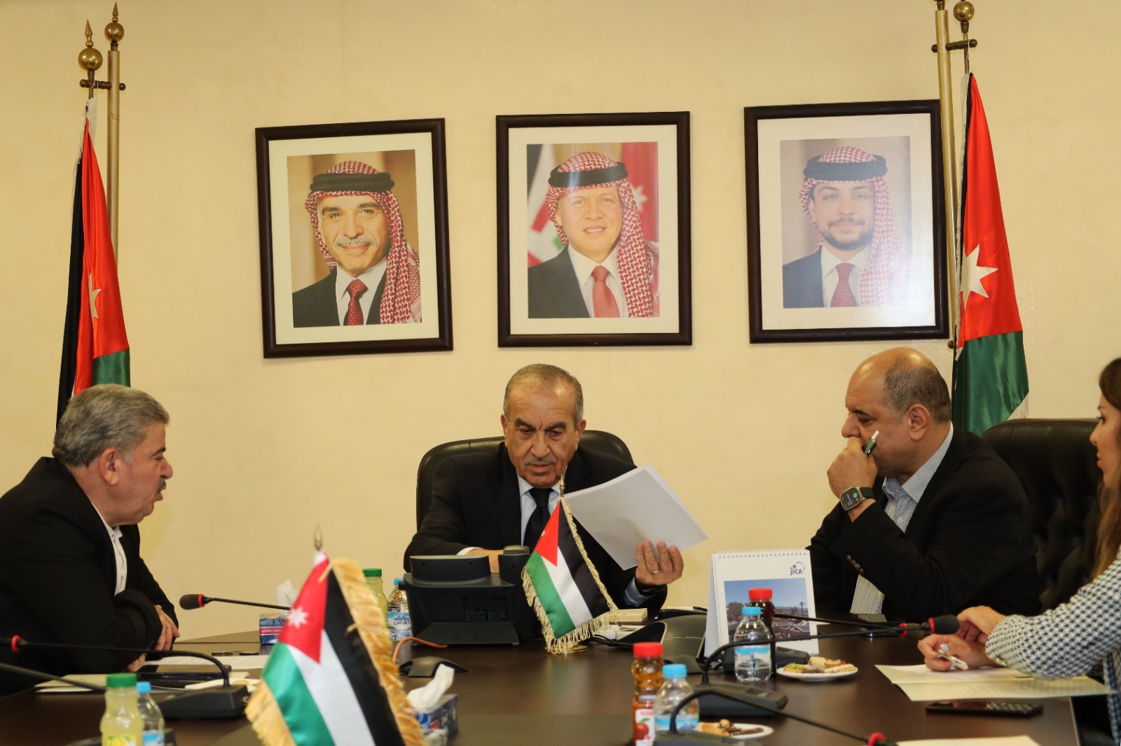 Madar Al-Saa Images 0.4247919132226179