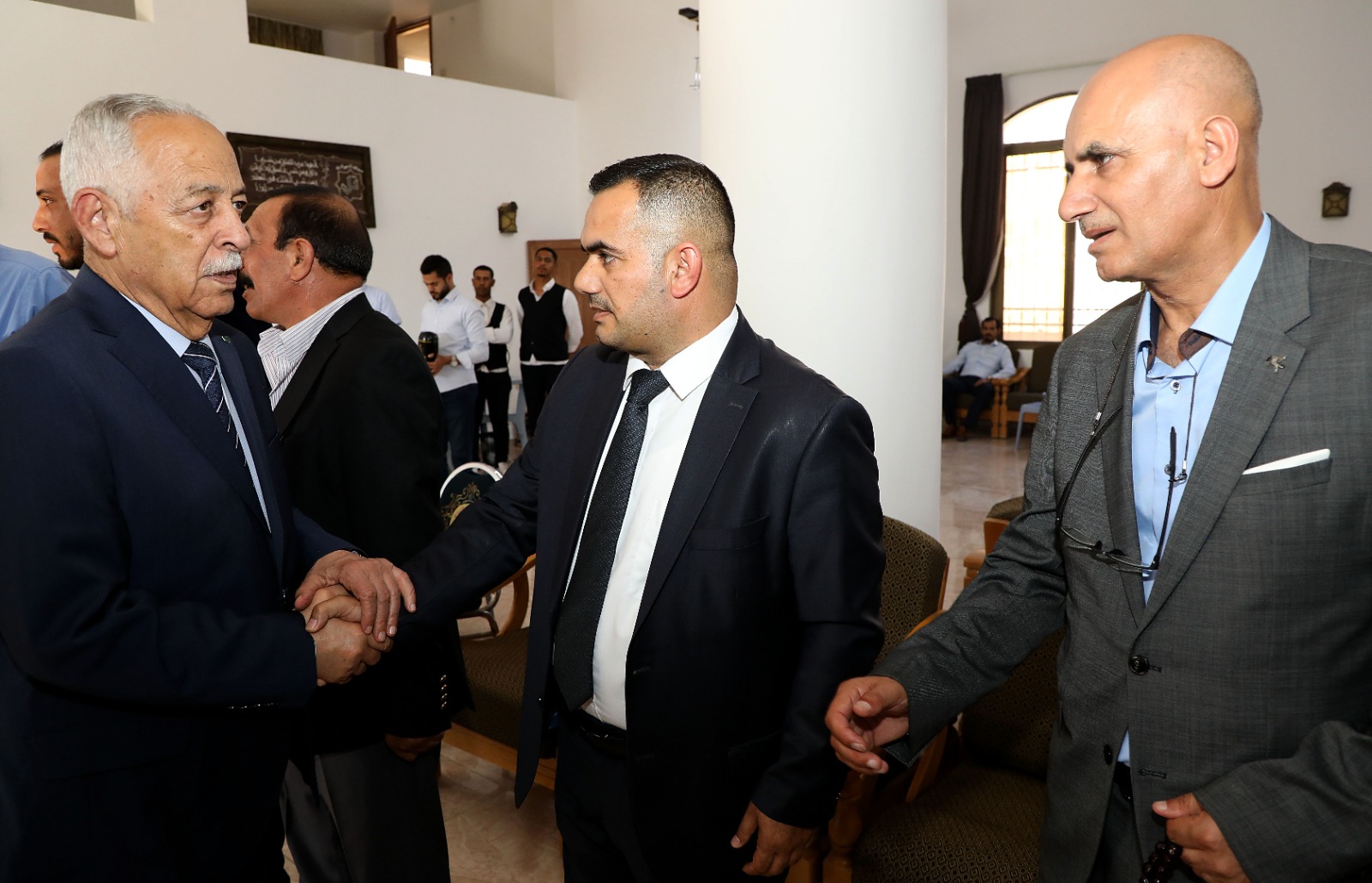 Madar Al-Saa Images 0.04453728564725379