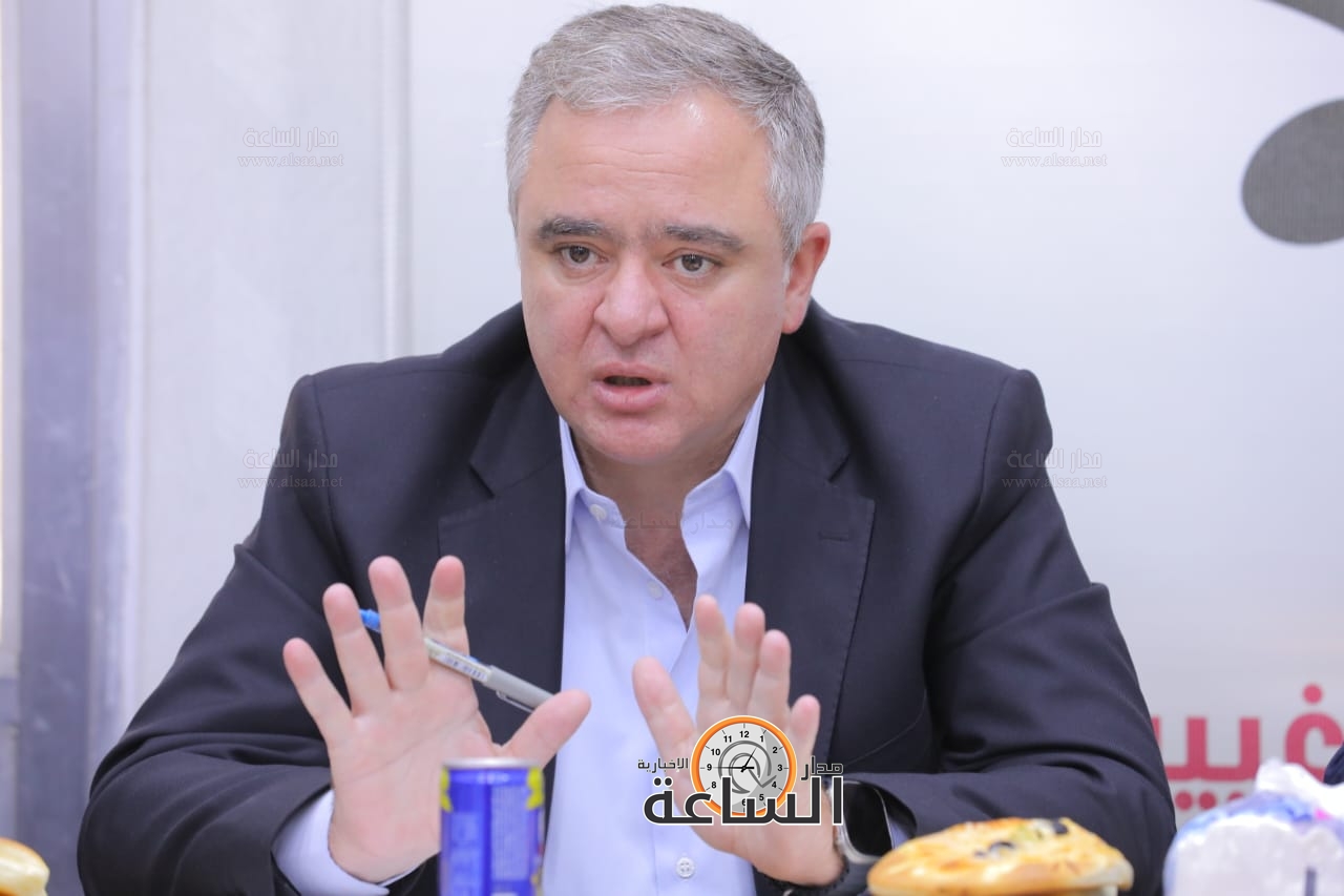 Madar Al-Saa Images 0.7934513338025095