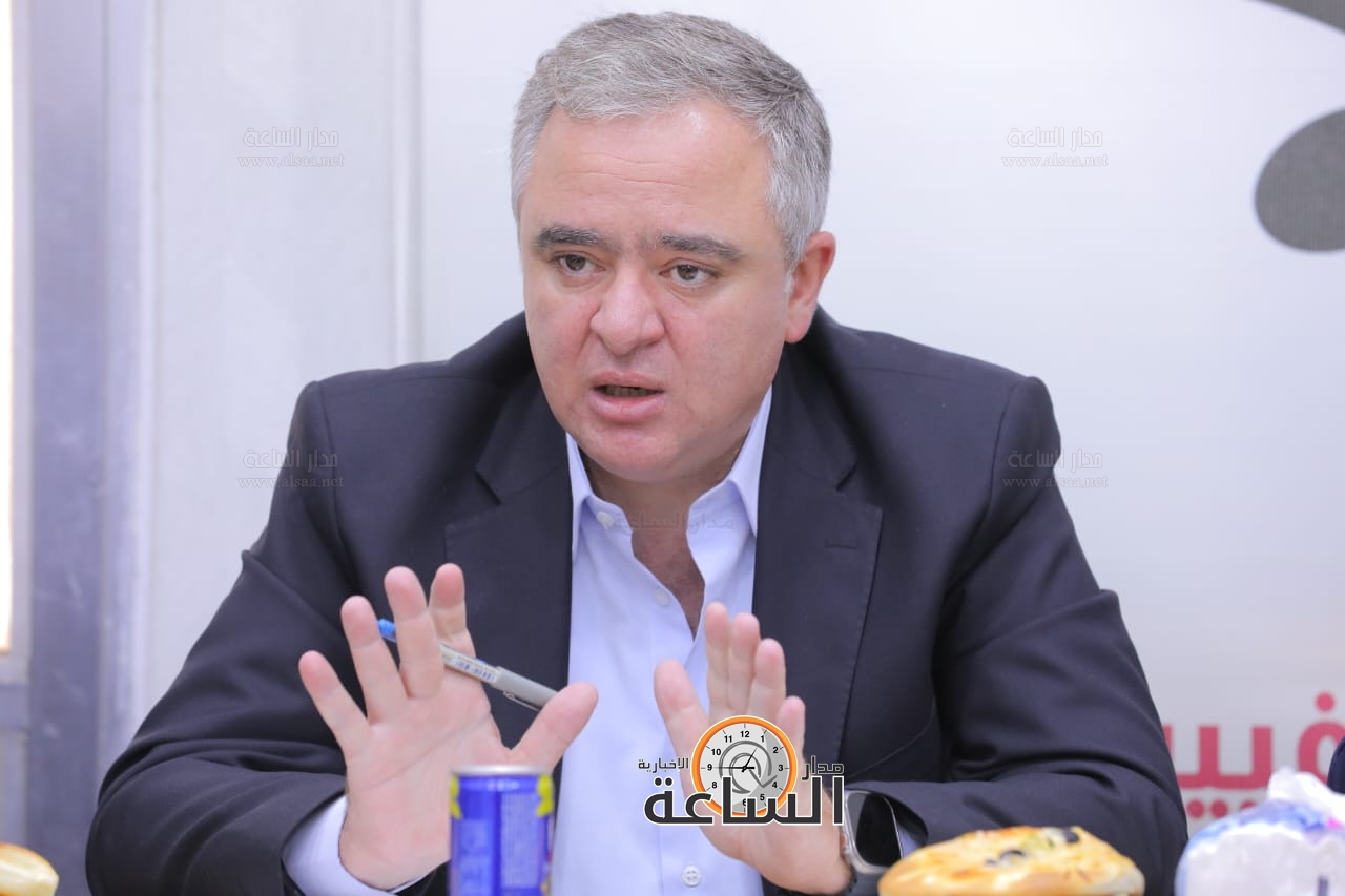 Madar Al-Saa Images 0.0041530324814404995