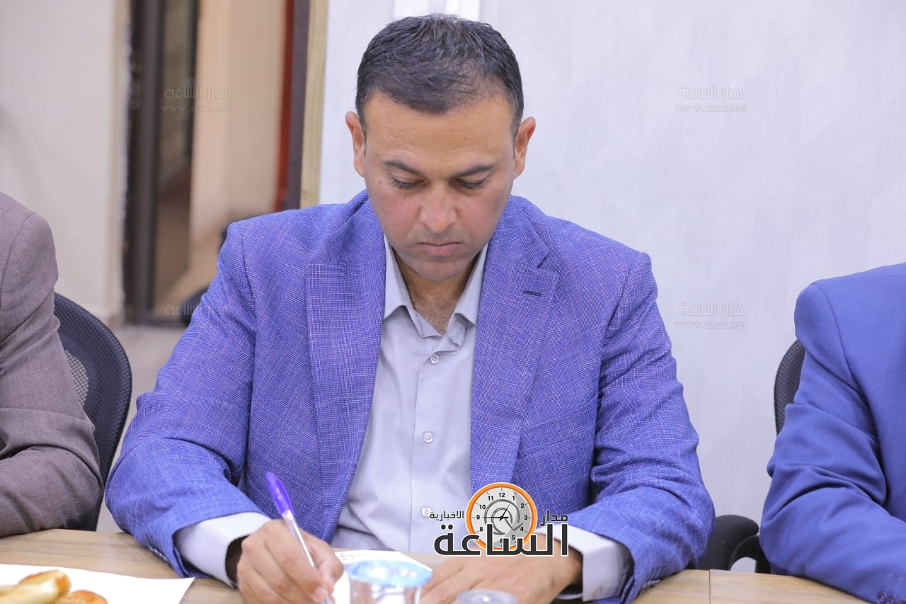 Madar Al-Saa Images 0.48076688390523037