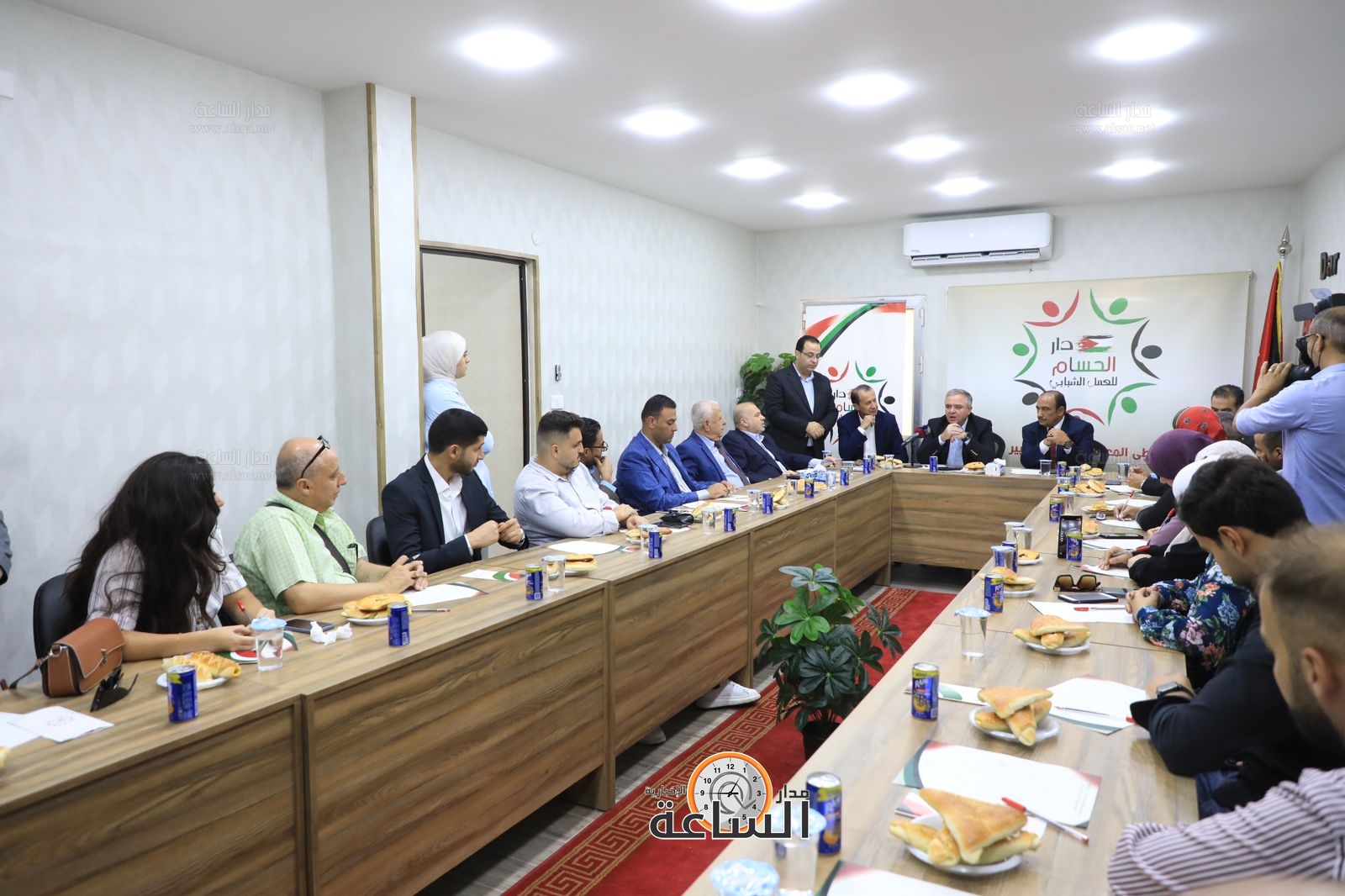 Madar Al-Saa Images 0.9333951021810678