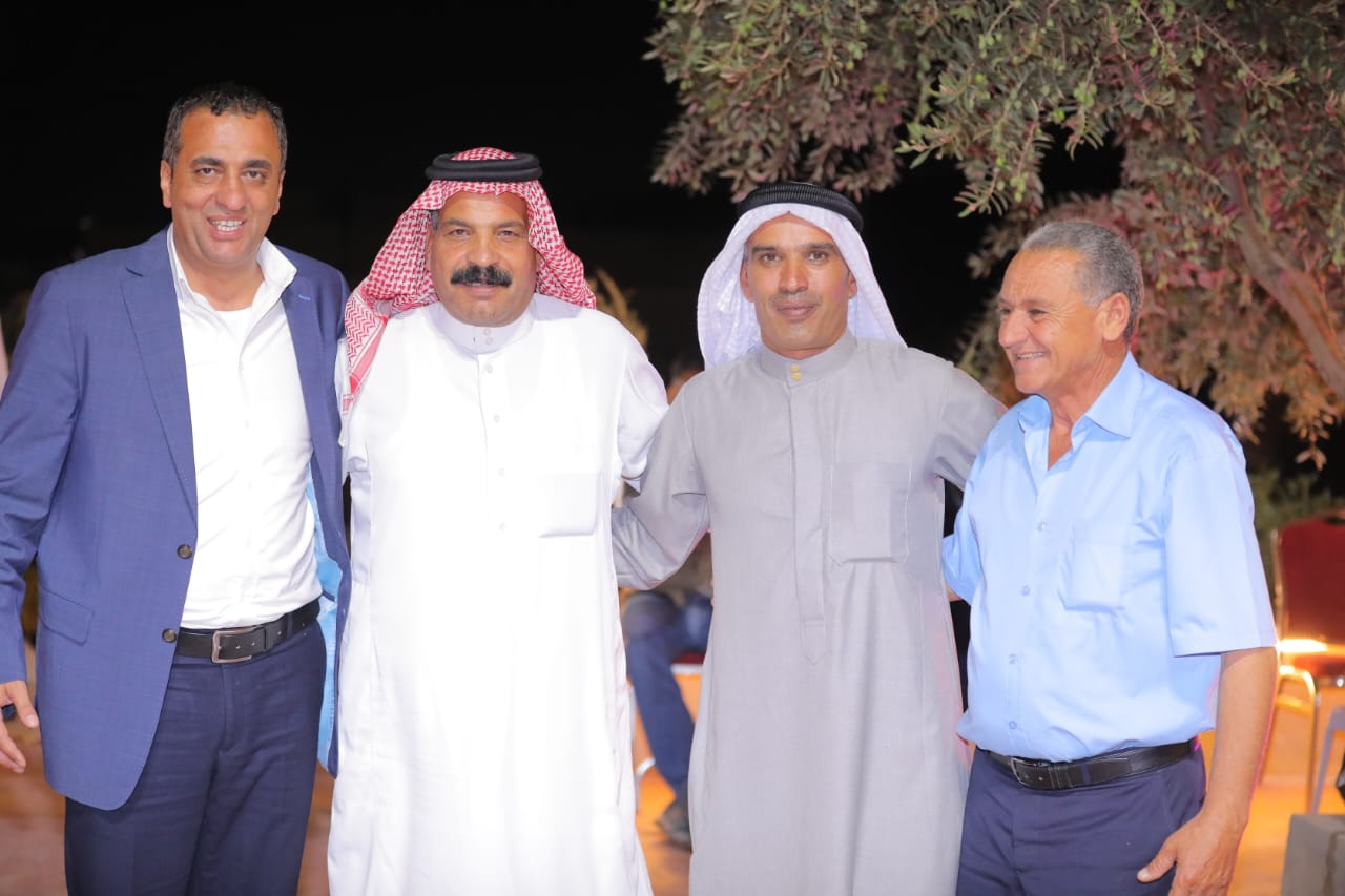 Madar Al-Saa Images 0.9207376388252377