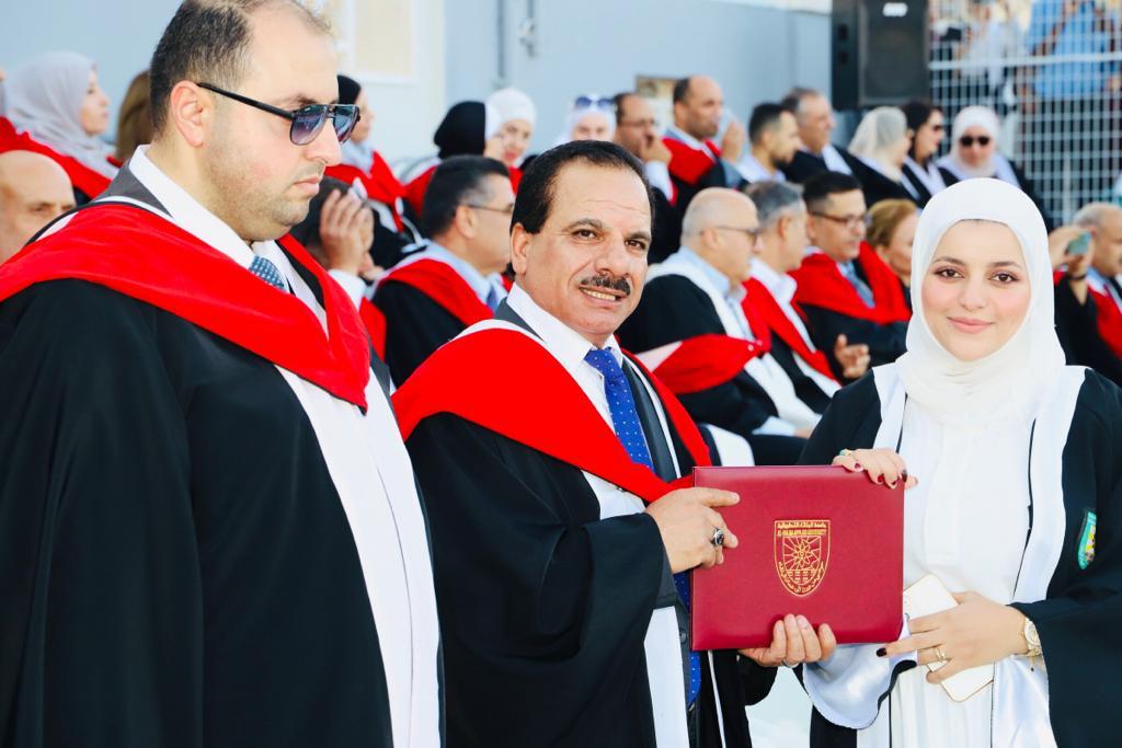 Madar Al-Saa Images 0.43862606543765326