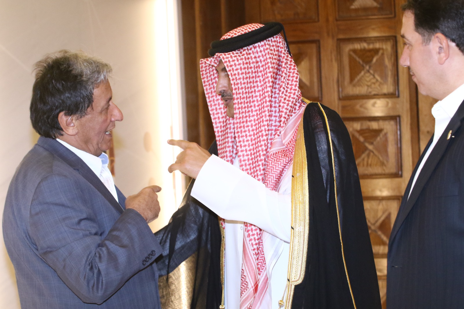 Madar Al-Saa Images 0.1291544682343061