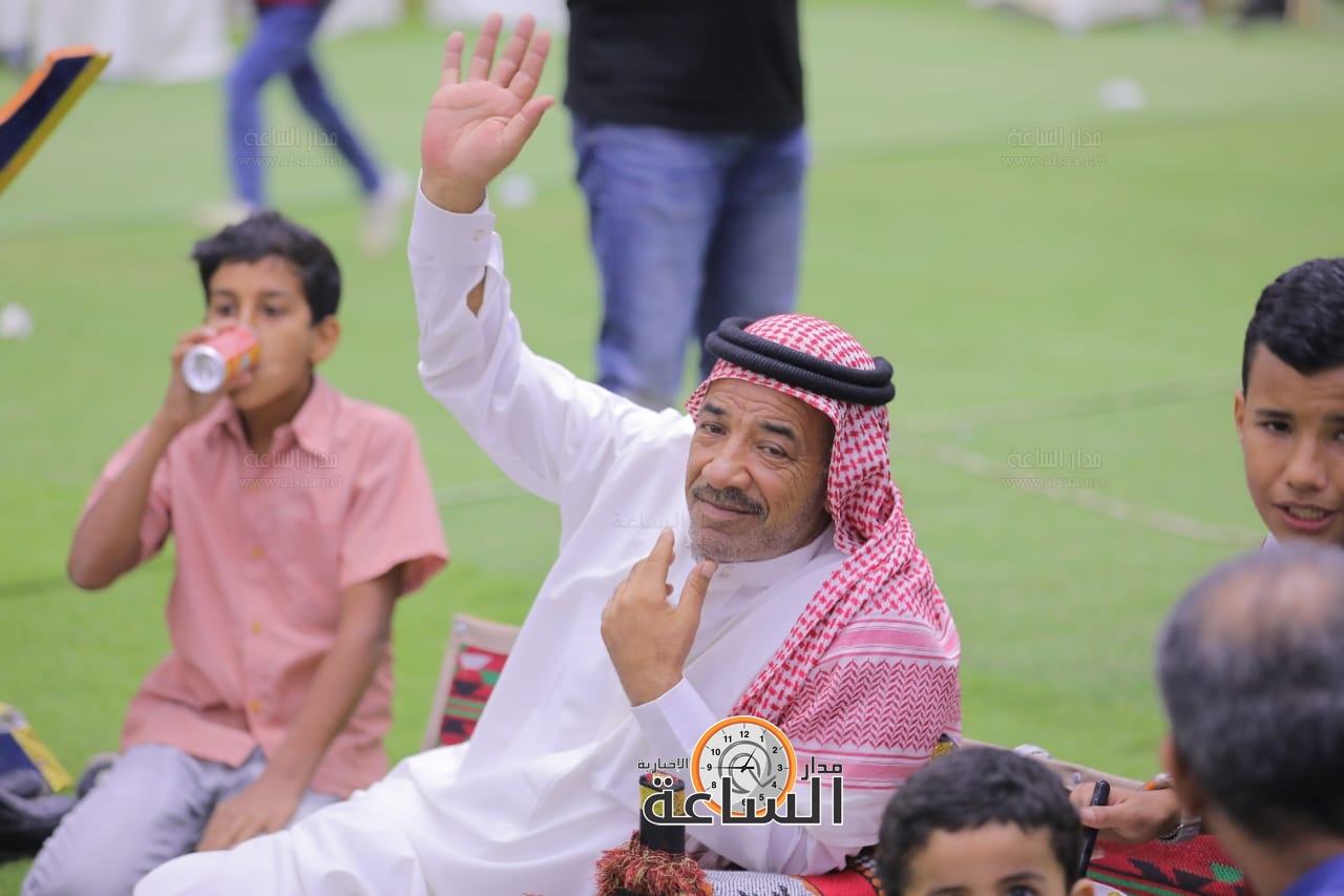 Madar Al-Saa Images 0.7106456179965599