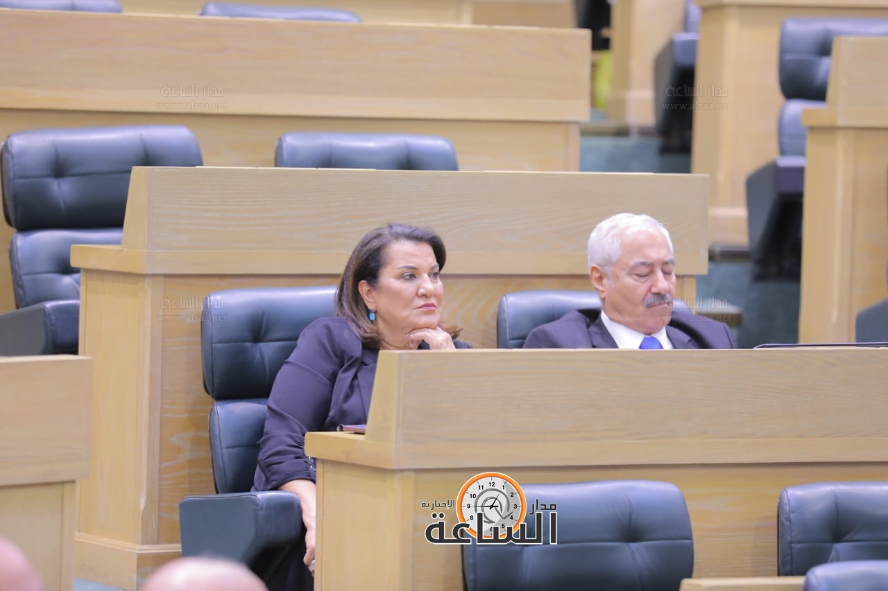 Madar Al-Saa Images 0.08373625070182311