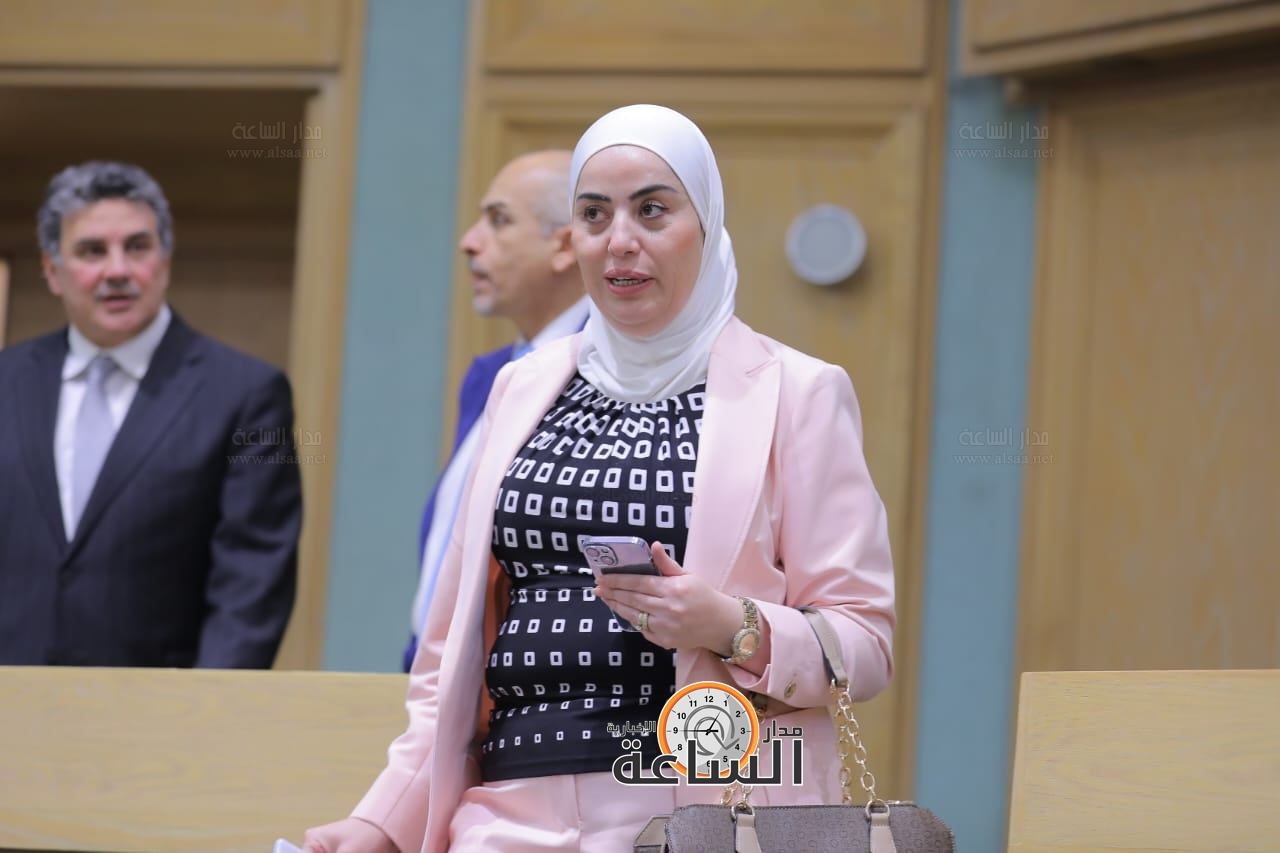 Madar Al-Saa Images 0.45556180364342236